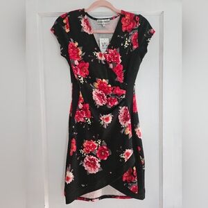 🆕️Almost Famous Floral Wrap Dress